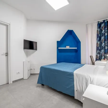 Cozy Enna Rooms - Metro Re Di Roma & Wifi